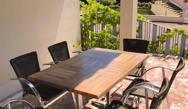 Homerez - Beautiful house for 4 ppl. with terrace at Saint-Julien