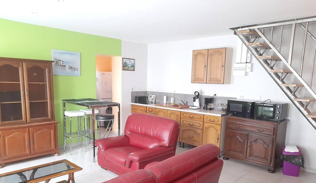 Homerez - Beautiful house for 3 ppl. with garden and terrace at Calais