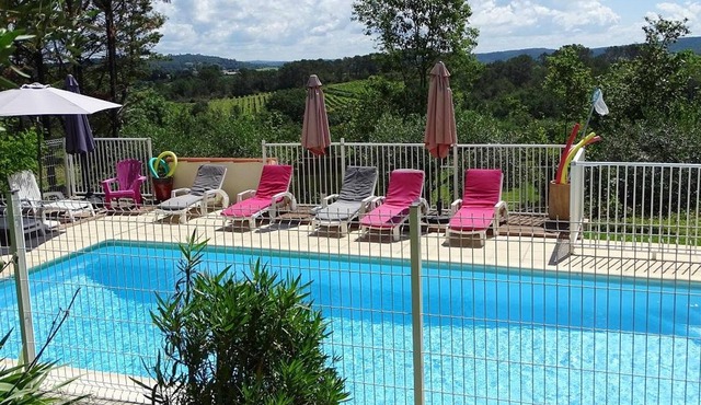 Homerez - Beautiful house for 4 ppl. with shared pool and terrace at Cardet