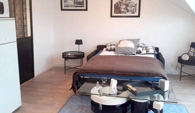 Homerez - Beautiful studio for 2 ppl. at Compiègne