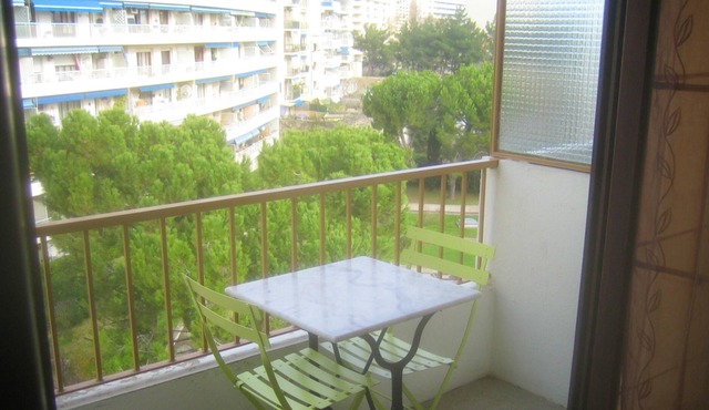 Homerez - Beautiful studio for 2 ppl. with balcony at Marseille