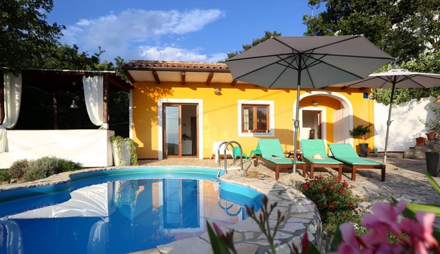 Homerez - Beautiful villa 3 km away from the beach for 6 ppl. with swimming-pool