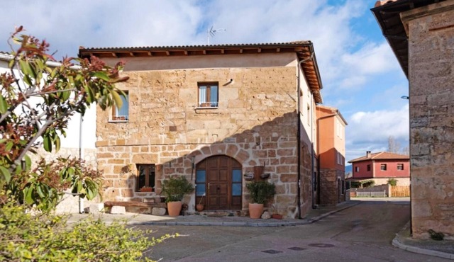 Homerez - Big house for 14 ppl. at Llano de Bureba