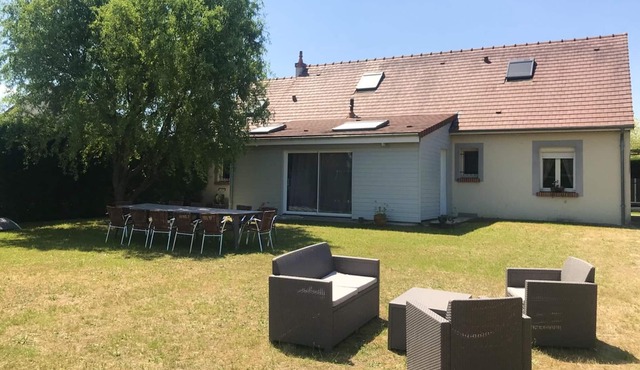 Homerez - Big house for 15 ppl. with garden at Tour-en-Sologne