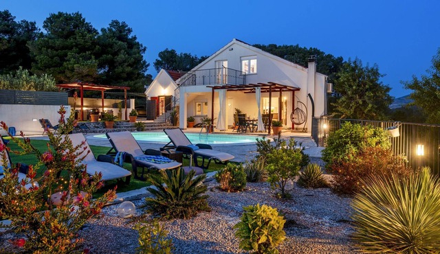 Homerez - Big house 5 km away from the beach for 9 ppl. with swimming-pool