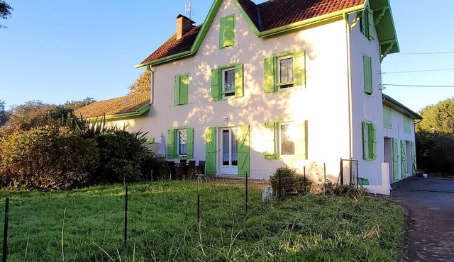 Homerez - Big house for 10 ppl. with garden at Saubrigues