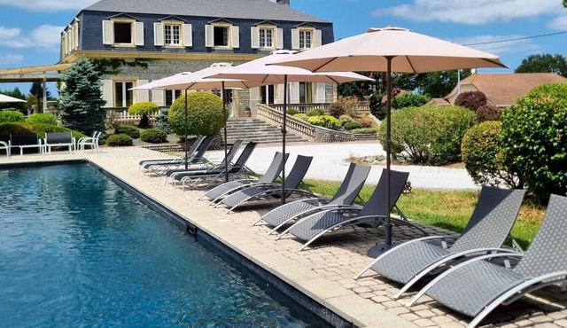 Homerez - Big house for 19 ppl. with swimming-pool, sauna and garden at Bourmos