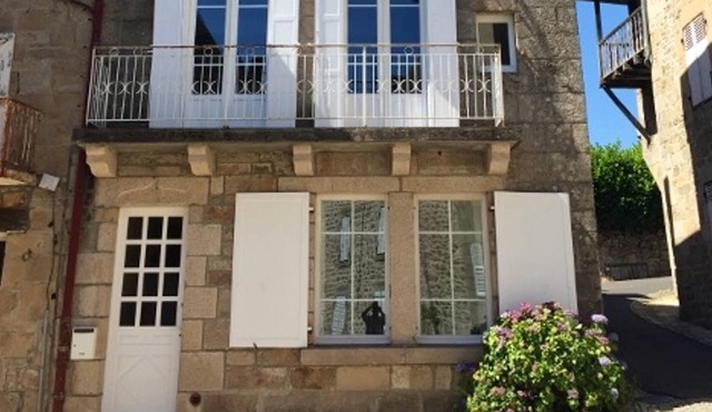 Homerez - Big house for 10 ppl. with garden at Corrèze