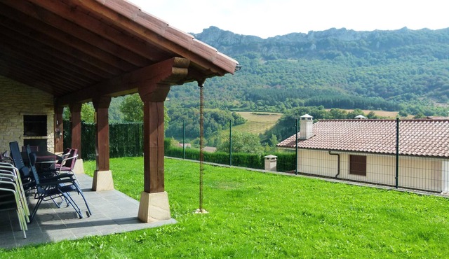 Homerez - Big house for 10 ppl. with garden and terrace at Dorrao