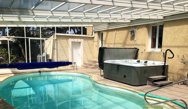 Homerez - Big house for 9 ppl. with swimming-pool, jacuzzi and garden at Bouchet