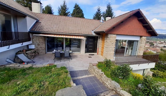 Homerez - Big house for 9 ppl. with garden, terrace and balcony at Langogne