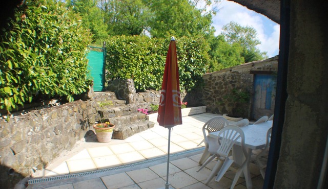 Homerez - Big house for 10 ppl. with shared pool and terrace at Saint priest