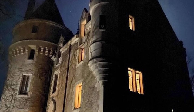 Homerez - Big mansion for 16 ppl. with swimming-pool and terrace at Mosnay