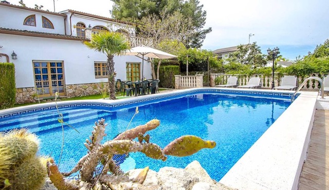 Homerez - Big villa 8 km away from the beach for 9 ppl. with swimming-pool