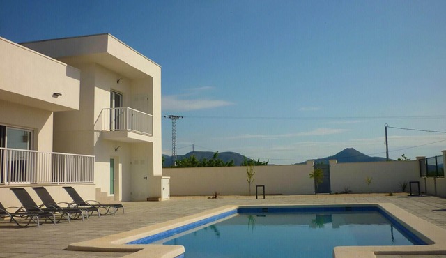 Homerez - Big villa for 10 ppl. with shared pool, garden and terrace at Abanilla