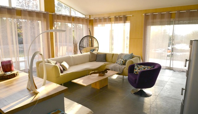 Homerez - Big villa for 10 ppl. with swimming-pool and terrace at Garéoult