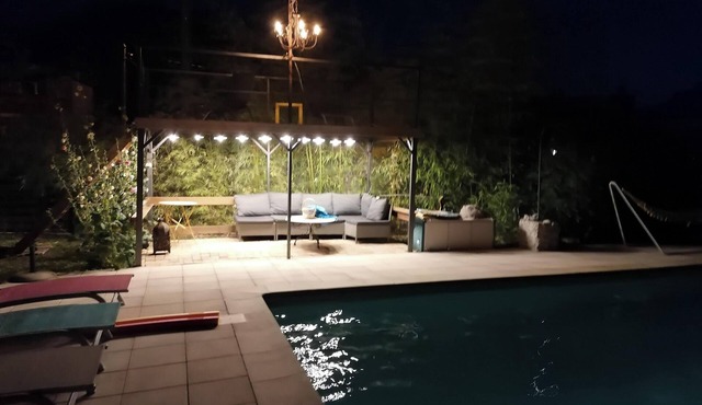 Homerez - Bright apartment in Voreppe, 43 m² with pool