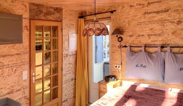 Homerez - Bungalow with pool in Saint-Chamassy