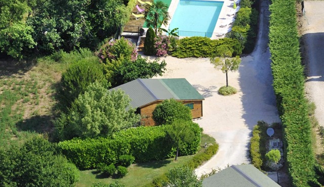 Homerez - Chalet for 6 ppl. with shared pool, garden and terrace at Potelières