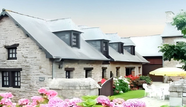 Homerez - Characterful house in Pléhédel with garden