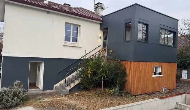 Homerez - Charming Apartment in Pau with Garden and Terrace