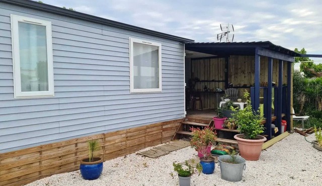 Homerez - Charming bungalow in Sigean with pool and enclosed garden