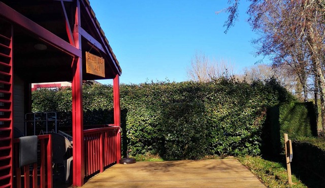 Homerez - Charming Chalet with Lake View