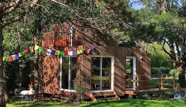 Homerez - Charming Chalet in Verfeil with Shared Pool