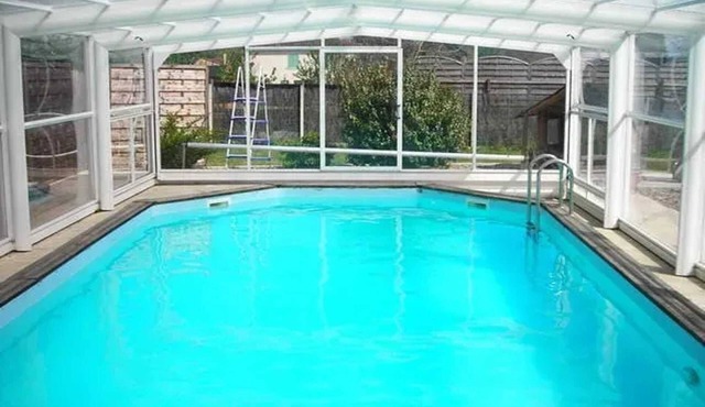 Homerez - Charming Chalet with Shared Pool in Eymet