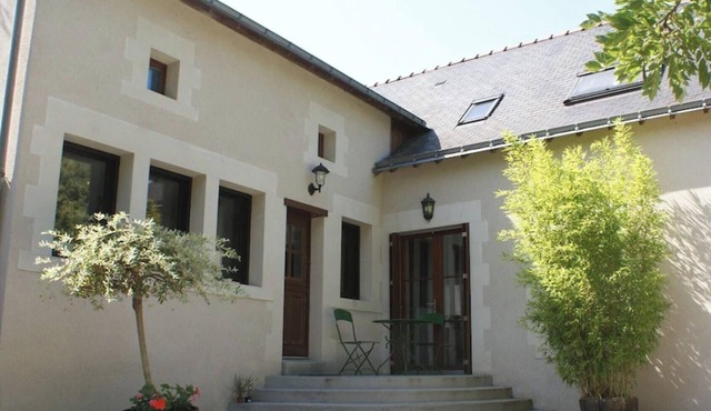 Homerez - Charming Family House in Denée with Garden and Leisure