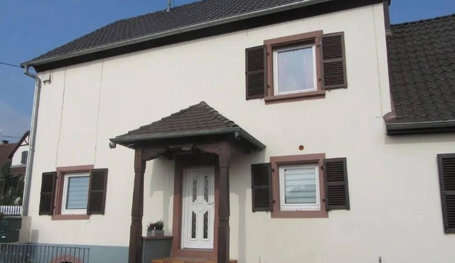 Homerez - Charming House in Gottenhouse + Garden