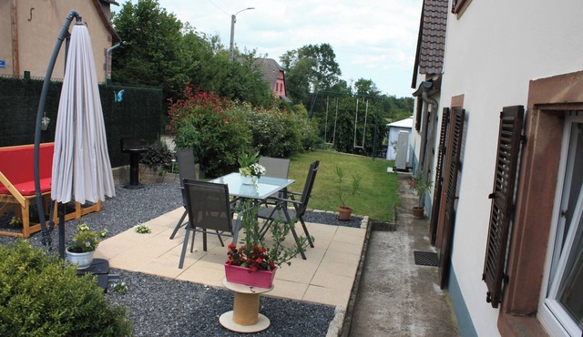 Homerez - Charming House in Gottenhouse + Garden