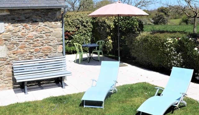 Homerez - Charming house in Botsorhel with fenced garden of 31 m²