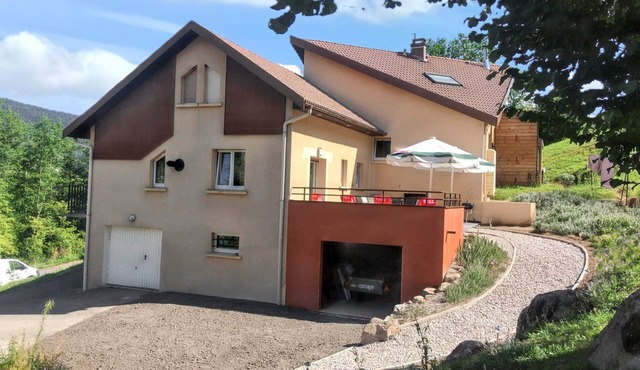 Homerez - Charming House in Cornimont with Mountain View