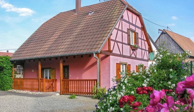 Homerez - Charming House in Stotzheim with Garden and Terrace