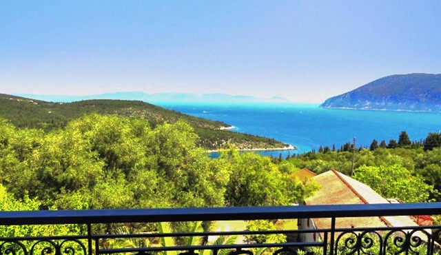 Homerez - Charming House Evreti, sea and mountain view