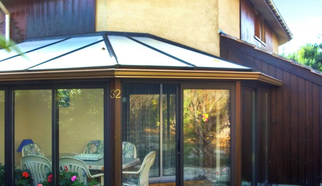 Homerez - Charming House in Hourtin with Fenced Garden