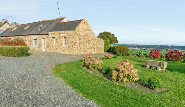 Homerez - Charming house with sea view in Paimpol