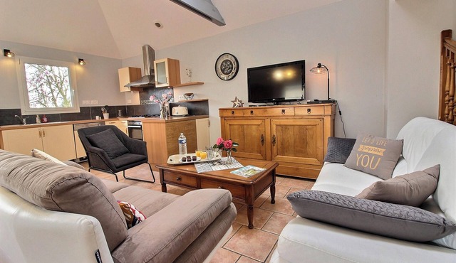 Homerez - Charming House in Plourhan with Garden and Terrace