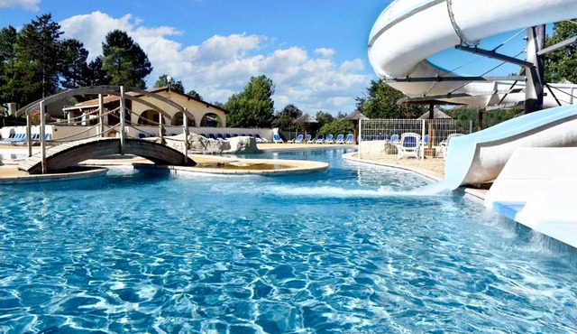 Homerez - Charming house in Salavas with a pool and garden