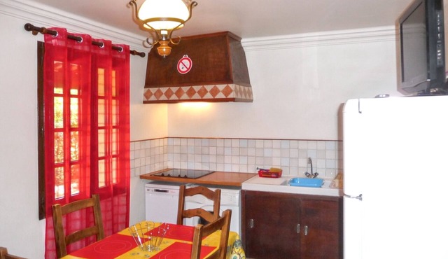 Homerez - "Charming House in Vidauban with Enclosed Garden"