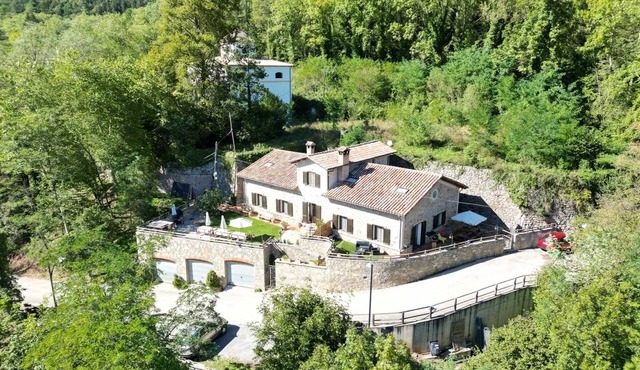 Homerez - Charming House in Ogassa