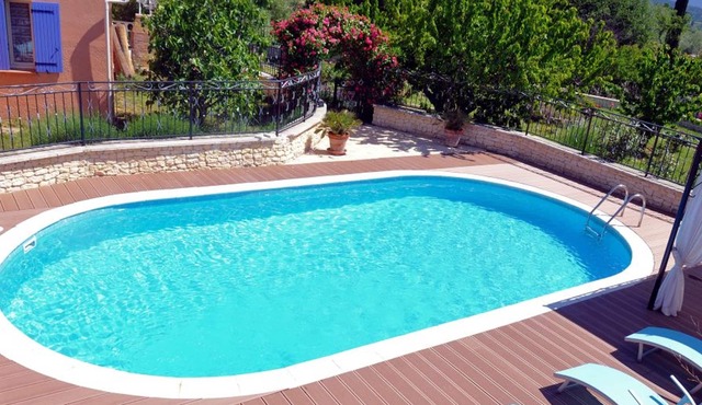 Homerez - Charming House in Gargas with Private Pool
