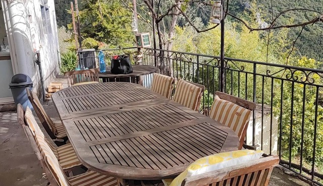 Homerez - Charming House in Peille + Mountain View