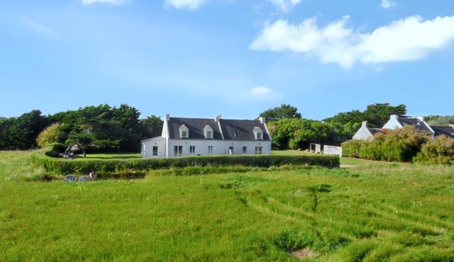 Homerez - Charming House in Sauzon with Garden and Terrace