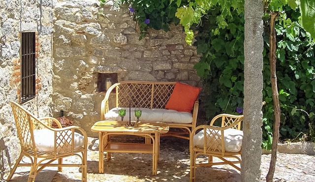 Homerez - Charming House in Añora with Garden