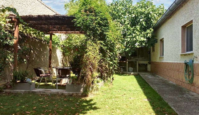 Homerez - Charming House in Rada with Fenced Garden