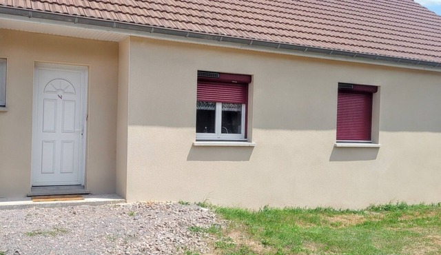 Homerez - Charming House in Sully with Mountain View