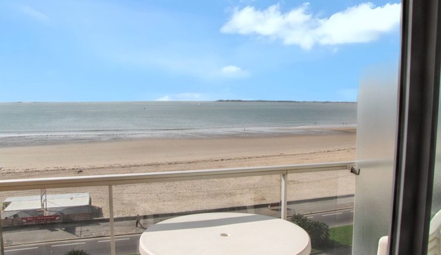 Homerez - Charming sea view studio in Pornichet 30 m² with terrace