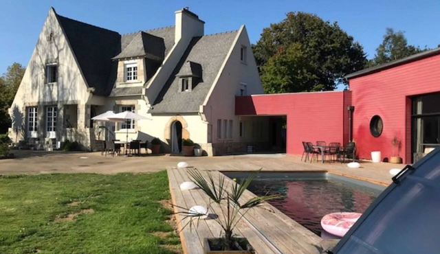 Homerez - Chic Villa in Plouigneau with Private Pool